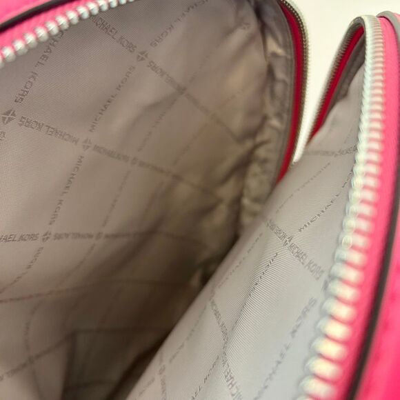 Michael Kors Jaycee Medium Ombré Signature Logo Backpack Dragonfruit - Picture 7 of 9